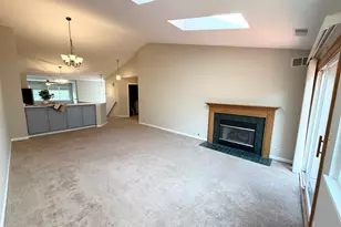 8225 Ripple Ridge Dr, Darien, IL 60561 - Photo 4