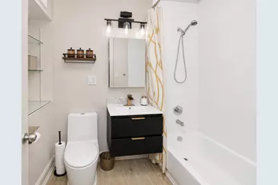 4733 N Kenmore Avenue #4, Chicago, IL 60640 - Photo 6