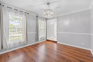 17 Cherrywood Dr, Schaumburg, IL 60194 - Photo 18