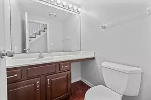 17 Cherrywood Dr, Schaumburg, IL 60194 - Photo 16