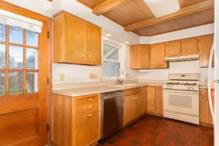 136 Park Ave, Cary, IL 60013 - Photo 4