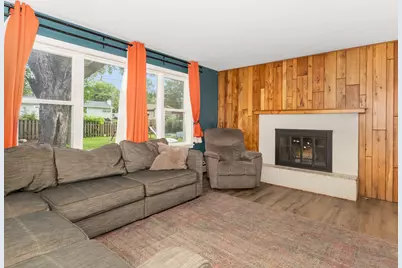 136 Park Avenue, Cary, IL 60013 - Photo 8