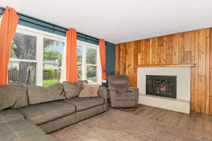 136 Park Ave, Cary, IL 60013 - Photo 8
