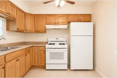 2411 W Fargo Avenue #202, Chicago, IL 60645 - Photo 2