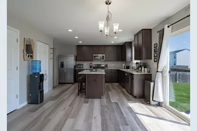 1004 Daniel Street, Plano, IL 60545 - Photo 6