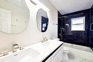 17850 Yale Ln, Country Club Hills, IL 60478 - Photo 6