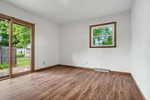 319 E Elm St, Piper City, IL 60959 - Photo 24