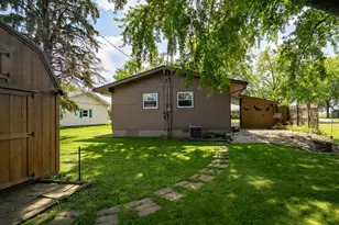 319 E Elm St, Piper City, IL 60959 - Photo 28