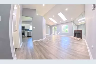 2404 Danbury Drive #B2, Woodridge, IL 60517 - Photo 2