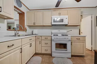 428 Navajo St, Park Forest, IL 60466 - Photo 8