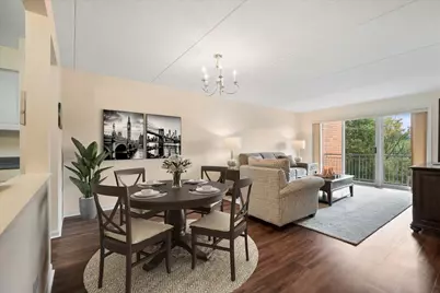 6801 N Milwaukee Avenue #402, Niles, IL 60714 - Photo 8