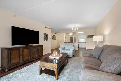 6801 N Milwaukee Avenue #402, Niles, IL 60714 - Photo 6