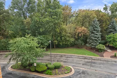 6801 N Milwaukee Avenue #402, Niles, IL 60714 - Photo 20