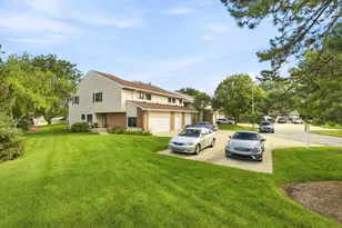 1056 N Pine Tree Circle, Buffalo Grove, IL 60089 - Photo 32