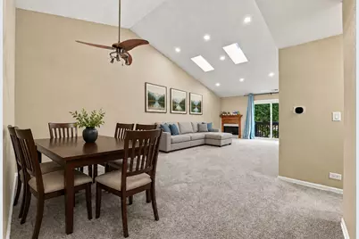 1056 N Pine Tree Circle #0, Buffalo Grove, IL 60089 - Photo 10