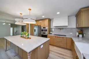 1106 North Path Dr, Wheaton, IL 60187 - Photo 18