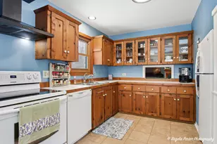 22665 W Depot St, Antioch, IL 60002 - Photo 10
