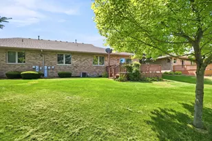 211 Fox Run Dr, Elwood, IL 60421 - Photo 30