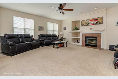 2368 Pagosa Springs Drive, Aurora, IL 60503 - Photo 8
