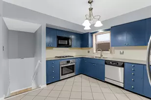 5455 S Catherine Ave, Countryside, IL 60525 - Photo 4