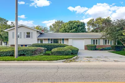 5455 S Catherine Avenue, Countryside, IL 60525 - Photo 2