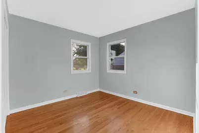 5455 S Catherine Avenue, Countryside, IL 60525 - Photo 12
