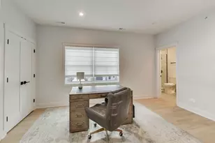 7300 Ponto Ct, Morton Grove, IL 60053 - Photo 18