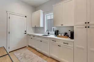 7300 Ponto Ct, Morton Grove, IL 60053 - Photo 12