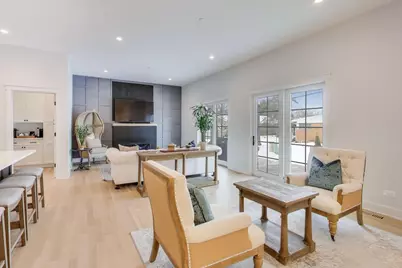 7300 Ponto Court, Morton Grove, IL 60053 - Photo 6