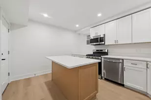 848 W George St, Chicago, IL 60657 - Photo 4