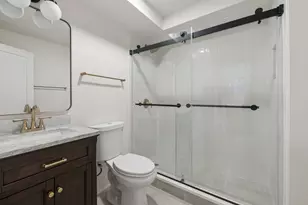 848 W George St, Chicago, IL 60657 - Photo 16