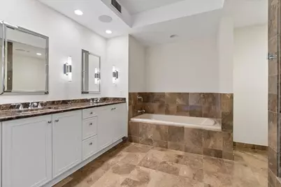 60 E Monroe Street #6102, Chicago, IL 60603 - Photo 18