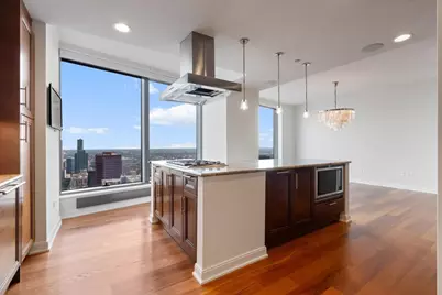 60 E Monroe Street #6102, Chicago, IL 60603 - Photo 12