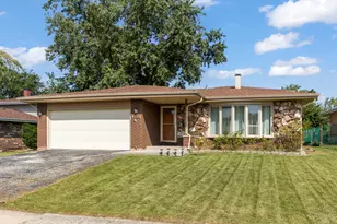 15521 Ridgeland Ave, Oak Forest, IL 60452 - Photo 2