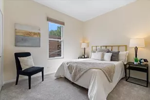 644 W Briar Pl, Chicago, IL 60657 - Photo 14