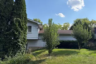 570 Jamison Ln, Hoffman Estates, IL 60169 - Photo 8