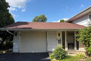 570 Jamison Ln, Hoffman Estates, IL 60169 - Photo 4