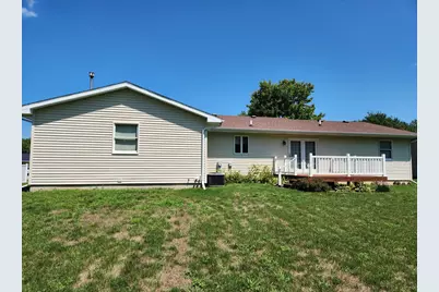 810 Marty Avenue, Rock Falls, IL 61071 - Photo 2