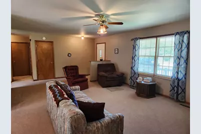 810 Marty Avenue, Rock Falls, IL 61071 - Photo 6