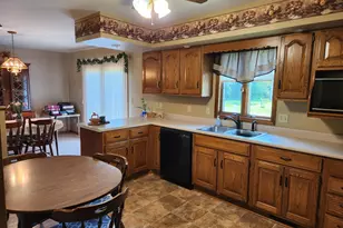 810 Marty Ave, Rock Falls, IL 61071 - Photo 4