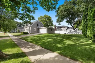 202 N 5th Street N, Geneva, IL 60134 - Photo 18