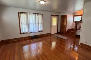 2919 Searles Ave, Rockford, IL 61101 - Photo 2