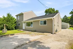 25055 S Center St, Channahon, IL 60410 - Photo 1