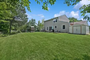 2204 Kensington Dr, Schaumburg, IL 60194 - Photo 22