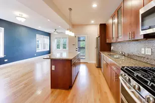 4253 N Mozart St, Chicago, IL 60618 - Photo 6