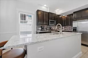 1514 E Grove St, Bloomington, IL 61701 - Photo 14