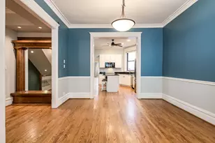734 W Briar Pl, Chicago, IL 60657 - Photo 8