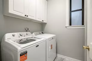 734 W Briar Pl, Chicago, IL 60657 - Photo 14