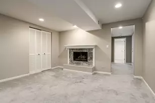 734 W Briar Pl, Chicago, IL 60657 - Photo 22