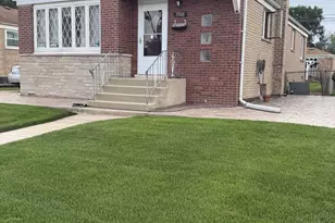 7966 S Kolin Ave, Chicago, IL 60652 - Photo 1